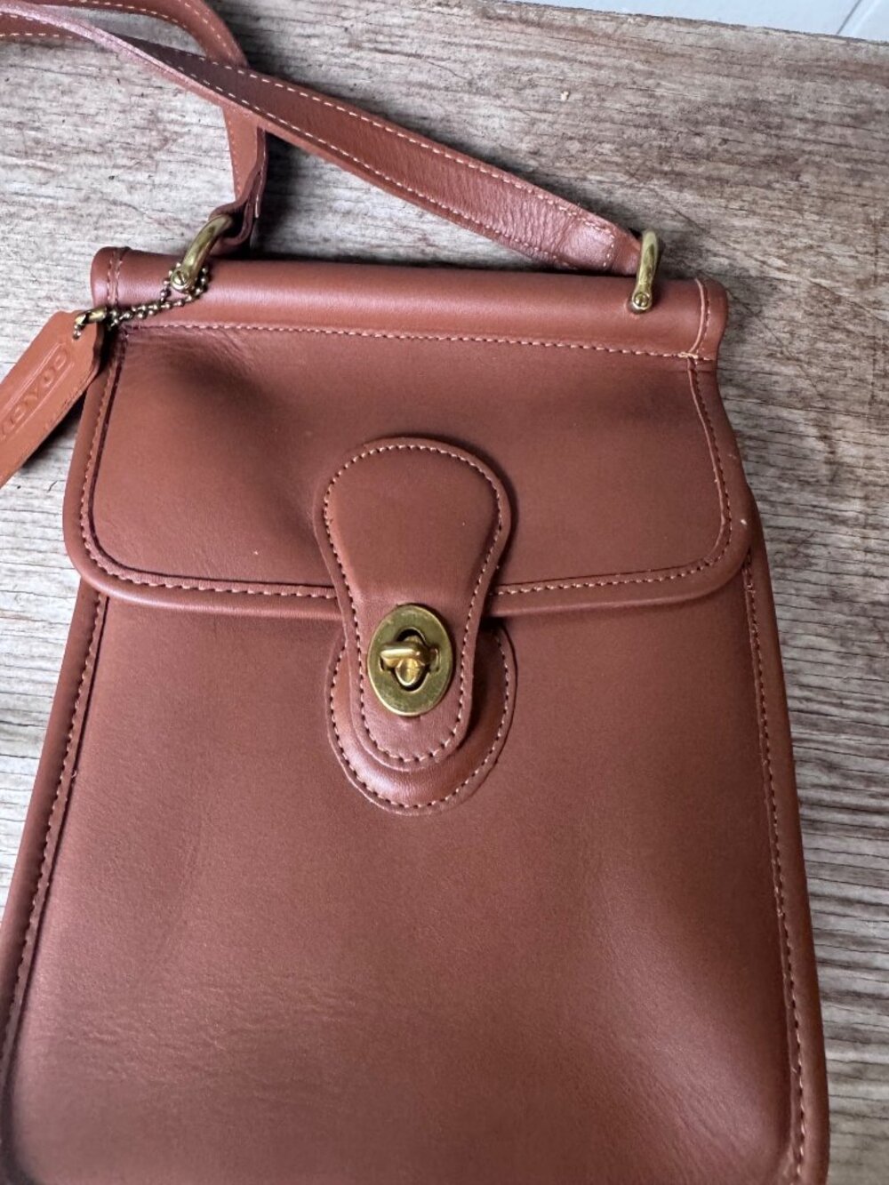 Coach Murphy 9930 British Tan Leather Crossbody Bag USA 1996 Turnlock Vintage - Picture 2 of 16